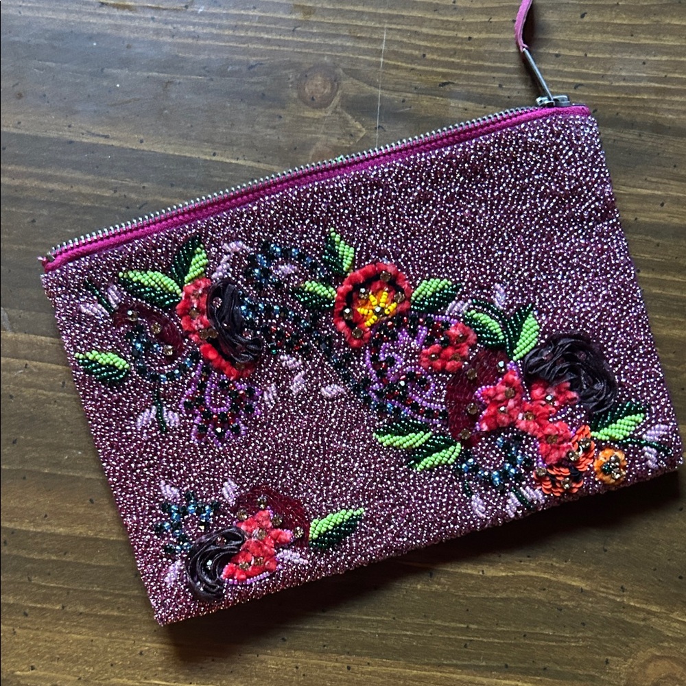 Beaded Floral Clutch - Picture 4 of 5